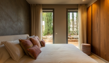 Resa Estates Ibiza Talamanca apartment luxury bedroom 2.jpg